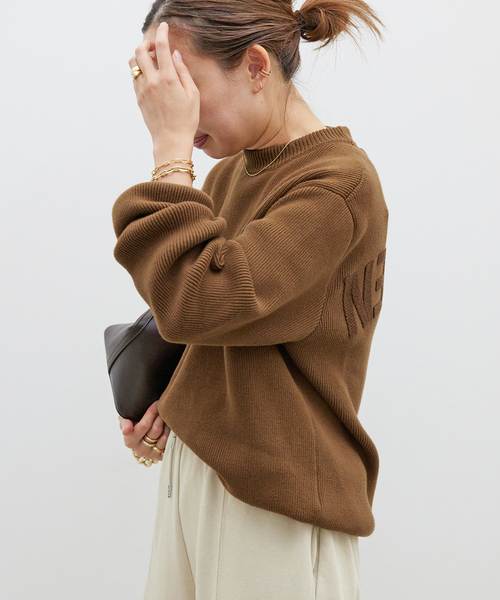 GOLDEN GOOSE(ゴールデングース)の「*【GOLDEN GOOSE / ゴールデングース】CREW NECK LOGO EMBROIDERY(ニット/セーター・レディース・キャメル・FREE)」の3枚目の写真