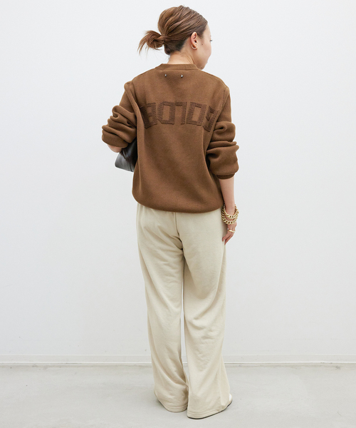 GOLDEN GOOSE(ゴールデングース)の「*【GOLDEN GOOSE / ゴールデングース】CREW NECK LOGO EMBROIDERY(ニット/セーター・レディース・キャメル・FREE)」の8枚目の写真