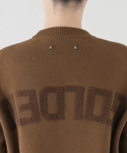 GOLDEN GOOSE(ゴールデングース)の「*【GOLDEN GOOSE / ゴールデングース】CREW NECK LOGO EMBROIDERY(ニット/セーター・レディース・キャメル・FREE)」の13枚目の写真