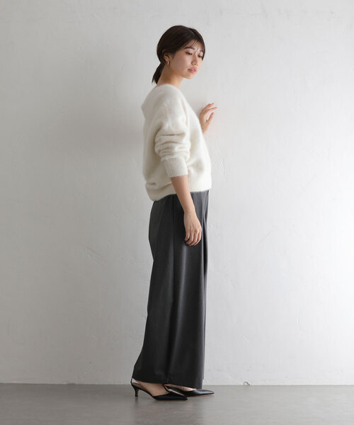 La Totalité フォックスカシミヤVネックニット 本日のみ値下げ価格 La TOTALITE（ラトータリテ）の「FOXカシミヤVネックプルオーバー