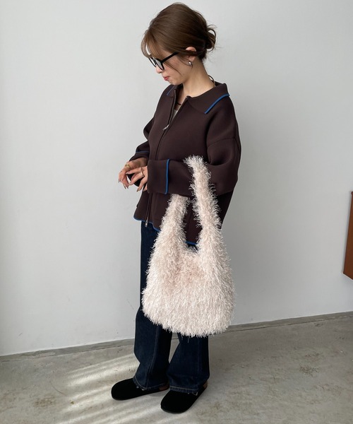 210nouve（トゥージュヌーブ）の「シャギーファーショルダーバッグ（ショルダーバッグ・レディース・ブラック/ブラウン/ベージュ/レッド/ブルー・FREE）」の20枚目の写真