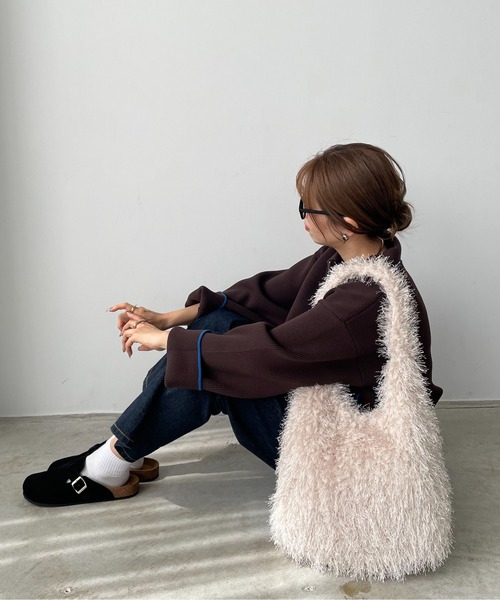 210nouve（トゥージュヌーブ）の「シャギーファーショルダーバッグ（ショルダーバッグ・レディース・ブラック/ブラウン/ベージュ/レッド/ブルー・FREE）」の19枚目の写真