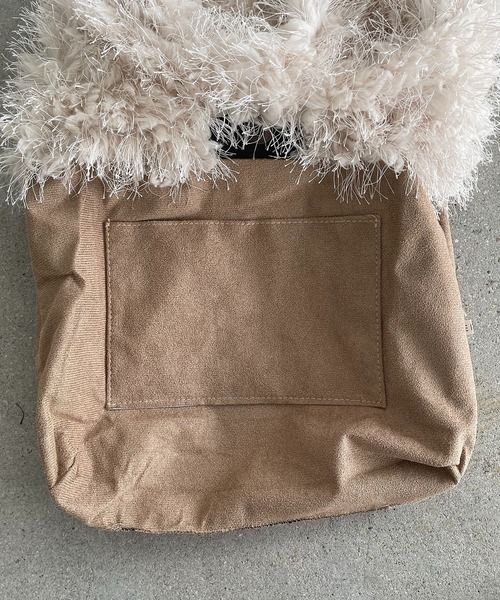 210nouve（トゥージュヌーブ）の「シャギーファーショルダーバッグ（ショルダーバッグ・レディース・ブラック/ブラウン/ベージュ/レッド/ブルー・FREE）」の12枚目の写真