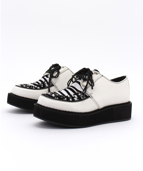 YOSUKE(ヨースケ)の「「YOSUKE/ヨースケ」厚底ラバーソールスニーカー(スニーカー・レディース・ホワイト/ブラック×ホワイト/ブラック/ブラック系その他/ホワイト系その他/マルチ/ブラックミックス/ピンク系その他/ライトブルー/ライトピンク/ブラック×レッド/シルバー/ゴールド/ベージュ系その他・LL/L/S/M)」の3枚目の写真