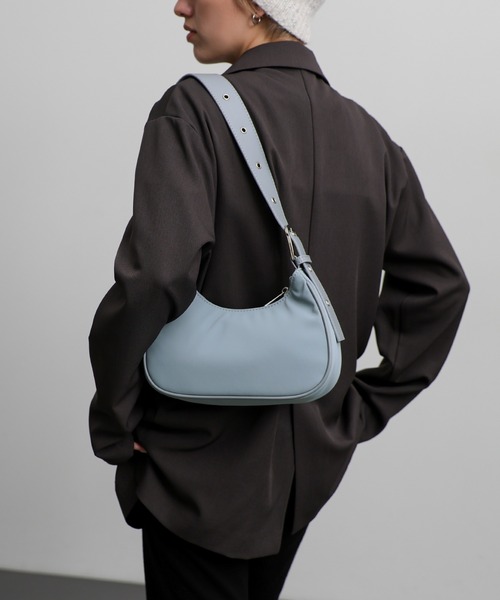 select MOCA（セレクトモカ）の「ハーフムーンワンハンドルバッグ（ショルダーバッグ・レディース・ブラック/ベージュ/ブルー・FREE）」の3枚目の写真