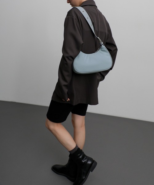 select MOCA（セレクトモカ）の「ハーフムーンワンハンドルバッグ（ショルダーバッグ・レディース・ブラック/ベージュ/ブルー・FREE）」の17枚目の写真