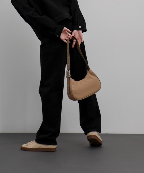 select MOCA（セレクトモカ）の「ハーフムーンワンハンドルバッグ（ショルダーバッグ・レディース・ブラック/ベージュ/ブルー・FREE）」の4枚目の写真