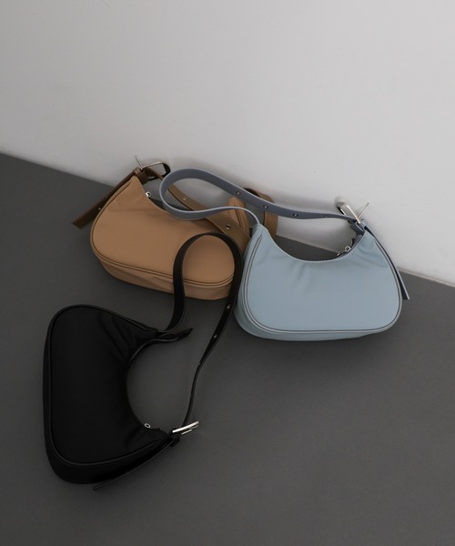 select MOCA（セレクトモカ）の「ハーフムーンワンハンドルバッグ（ショルダーバッグ・レディース・ブラック/ベージュ/ブルー・FREE）」の15枚目の写真