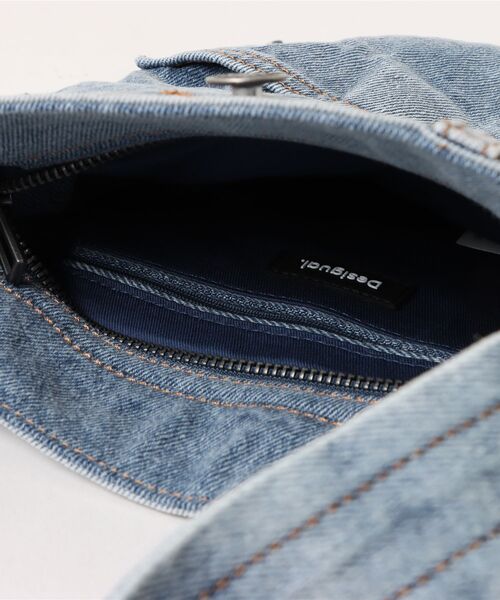 Desigual（デシグアル）の「REPRISEDENIMAMINI デニム ミニショルダーバッグ（ボディバッグ/ウエストポーチ・レディース・ブルー・FREE）」の4枚目の写真