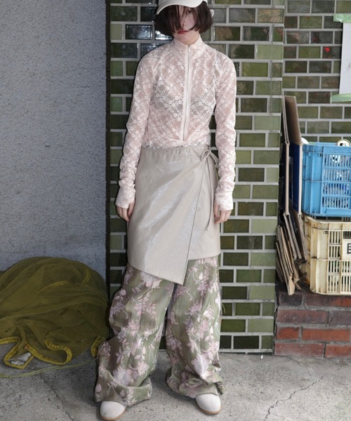GLITTER LACE TOPS / ハーフジップ ラメレーストップス（Tシャツ