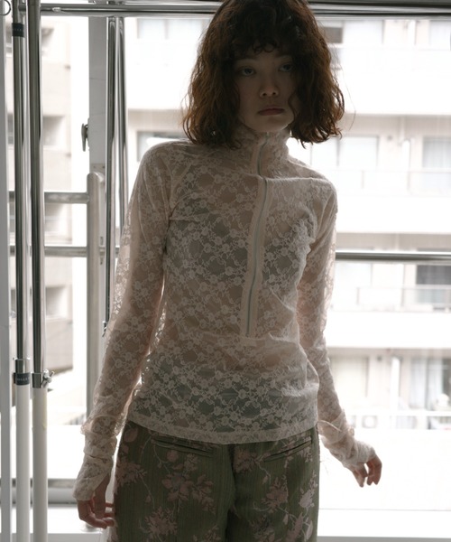 igi（イジ）の「GLITTER LACE TOPS / ハーフジップ ラメレーストップス（Tシャツ/カットソー・レディース・ホワイト/ピンク/ブラック・FREE）」の16枚目の写真