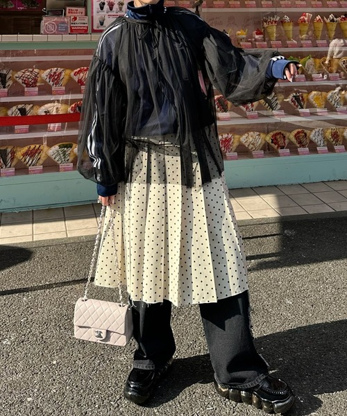 Alley Tokyo(アリートーキョー)の「デニムサイドフリフリパンツ(デニムパンツ・レディース・ライトブルー/グレー・FREE)」の9枚目の写真