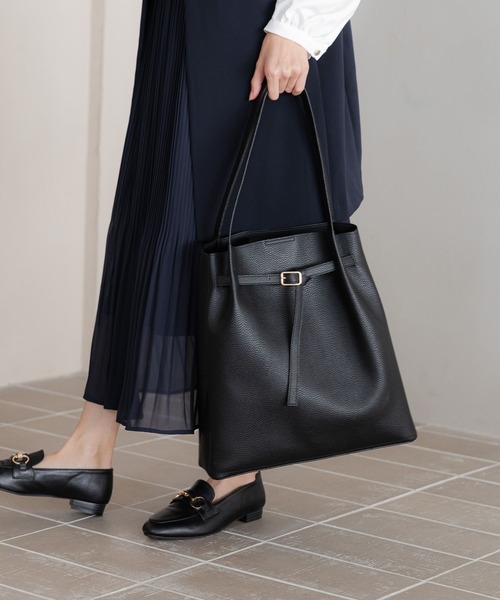 Elura（エルーラ）の「＜2025ceremony＞ベルトリュクストート/288157（トートバッグ・レディース・ベージュ/アイボリー/ブラック・ONE SIZE）」の5枚目の写真