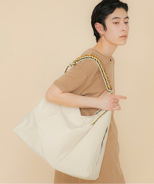 LE VERNIS(ル・ベルニ)の「LE VERNIS(ル・ベルニ)《A4サイズ対応》撥水Paracord one handle tote(トートバッグ・レディース・グレー/ブラック/アイボリー/ベージュ/ブルー/クリーム・FREE)」の5枚目の写真