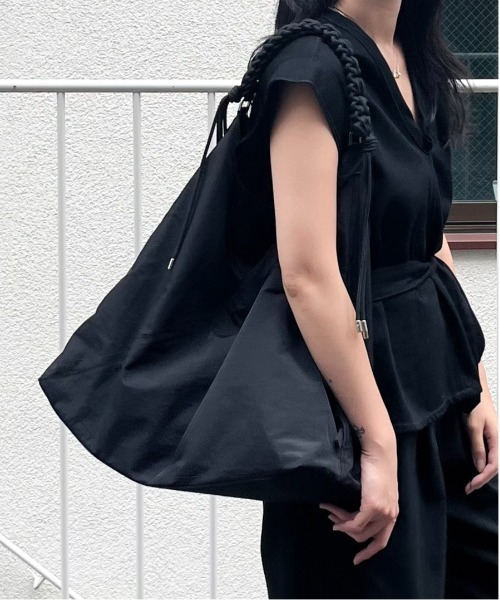 ヴェルニ♡バック ヴェルサーチェ（VERSACE）新作バッグ【2022春夏】