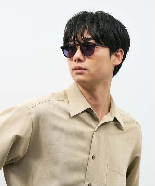 Zoff（ゾフ）の「【WEB限定】ボストン 型調光サングラス｜カラーレンズ｜トレンド｜紫外線対策｜UVカット｜レンズの色が変わるサングラス｜Zoff｜COLOR SUNGLASSES（サングラス・レディース・ブラック/ブラウン系その他5/ブラック系その他・FREE）」の12枚目の写真