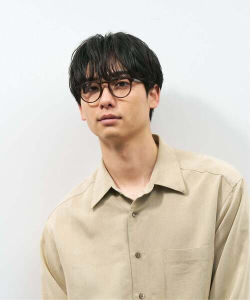 Zoff（ゾフ）の「【WEB限定】ボストン 型調光サングラス｜カラーレンズ｜トレンド｜紫外線対策｜UVカット｜レンズの色が変わるサングラス｜Zoff｜COLOR SUNGLASSES（サングラス・レディース・ブラック/ブラウン系その他5/ブラック系その他・FREE）」の10枚目の写真