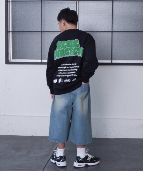 GLAZOS（グラソス）の「【大人向けサイズあり】【速乾・毛玉になりにくい】バックグラフィティビッグトレーナー（スウェット・キッズ・ブラック/ブラウン/オートミール・L/M/S/LL）」の7枚目の写真