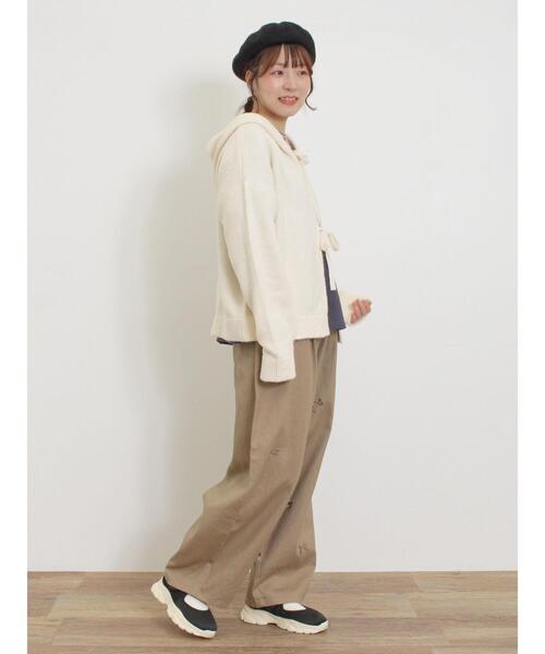 Samansa Mos2(サマンサ モスモス)の「ワッペンロゴスウェット(Tシャツ/カットソー・レディース・ネイビー/オフホワイト/イエロー/キナリ・F)」の17枚目の写真