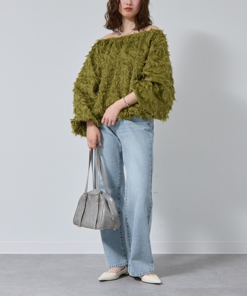 COLONY 2139（コロニートゥーワンスリーナイン）の「フリンジジャガードオフショルトップス（その他トップス・レディース・ホワイト/ブラック/カーキ・FREE）」の11枚目の写真