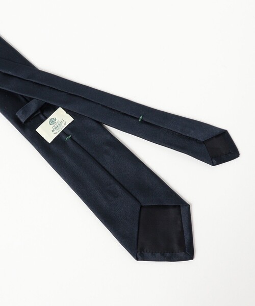 LUIGI BORRELLI（ルイジボレッリ）の「LUIGI BORRELLI / シルク サテン ソリッド ネクタイ（ネクタイ・メンズ・シルバー/ネイビー・ONE SIZE）」の6枚目の写真
