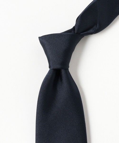 LUIGI BORRELLI（ルイジボレッリ）の「LUIGI BORRELLI / シルク サテン ソリッド ネクタイ（ネクタイ・メンズ・シルバー/ネイビー・ONE SIZE）」の8枚目の写真