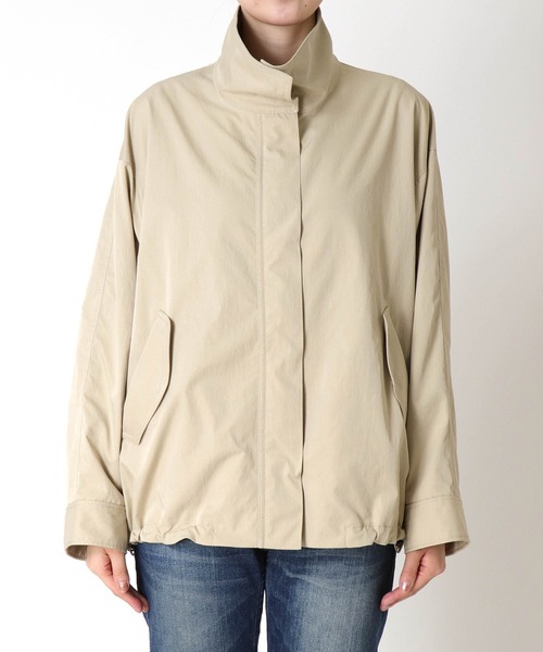 Jines（ジネス）の「撥水ツイルハイネックマウンテンパーカー（マウンテンパーカー・レディース・ベージュ/ブルー・38）」の21枚目の写真