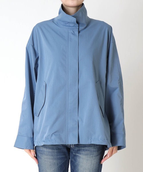 Jines（ジネス）の「撥水ツイルハイネックマウンテンパーカー（マウンテンパーカー・レディース・ベージュ/ブルー・38）」の10枚目の写真