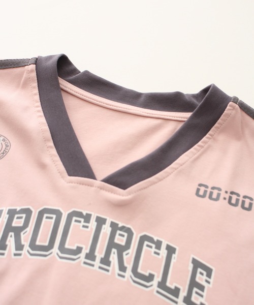 SpRay（スプレイ）の「スポーツロゴライン　Ｖネックトップス（Tシャツ/カットソー・レディース・ホワイト/ピンク/ボルドー/ネイビー・FREE）」の9枚目の写真