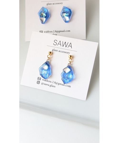 tone(トーン)の「【sawa】ゆれるガラスの粒ピアス(MA)(ピアス(両耳用)・レディース・ラベンダー/ターコイズブルー/ブルー・FREE)」の11枚目の写真