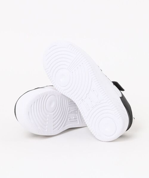 GAP(ギャップ)の「【GAP】ギャップ 厚底ロゴスニーカー GPK52504(スニーカー・キッズ・ホワイト×ブルー/ホワイト×ブラック/ホワイト系その他2/ホワイト系その他・23.0cm/22.0cm/19.0cm/20.0cm/21.0cm)」の6枚目の写真