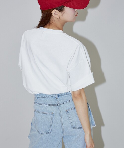 PUBLUX(パブリュクス)の「MARY QUANT × PUBLUX/マリークワント 相良刺繍 Tシャツ 限定展開(Tシャツ/カットソー・レディース・ブラック/サックスブルー/オフホワイト/ピンク/ベージュ・S/M)」の18枚目の写真