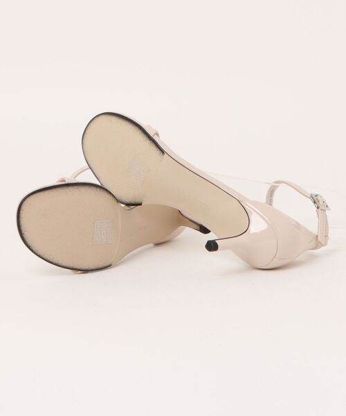 CHARLES & KEITH(チャールズ & キース)の「スティレットヒール アンクルストラップサンダル(サンダル・レディース・アイボリー/ブラック系その他2・24.5cm/23.5cm/23cm/22.5cm/22cm/26.5cm/25.5cm/25cm)」の3枚目の写真