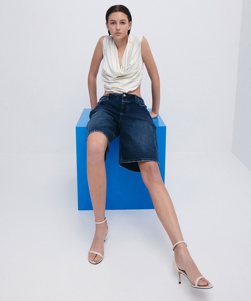 CHARLES & KEITH(チャールズ & キース)の「スティレットヒール アンクルストラップサンダル(サンダル・レディース・アイボリー/ブラック系その他2・24.5cm/23.5cm/23cm/22.5cm/22cm/26.5cm/25.5cm/25cm)」の16枚目の写真
