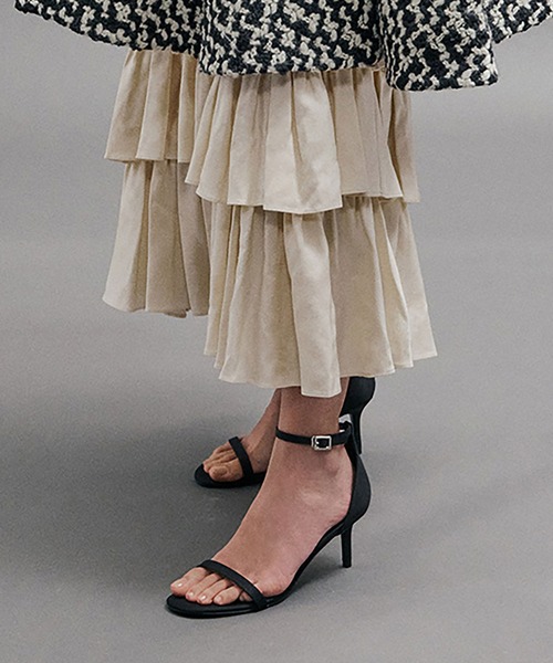 CHARLES & KEITH(チャールズ & キース)の「スティレットヒール アンクルストラップサンダル(サンダル・レディース・アイボリー/ブラック系その他2・24.5cm/23.5cm/23cm/22.5cm/22cm/26.5cm/25.5cm/25cm)」の4枚目の写真