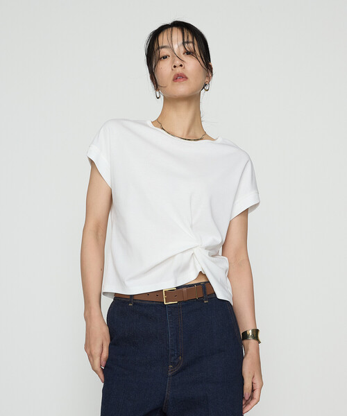 K.T KIYOKO TAKASE（キヨコタカセ）の「コットン強撚ポンチ デザインタックシャツ（Tシャツ/カットソー・レディース・ブラウン/ホワイト/ベージュ/ロイヤルブルー/ブラック/ネイビー・9号/11号）」の16枚目の写真