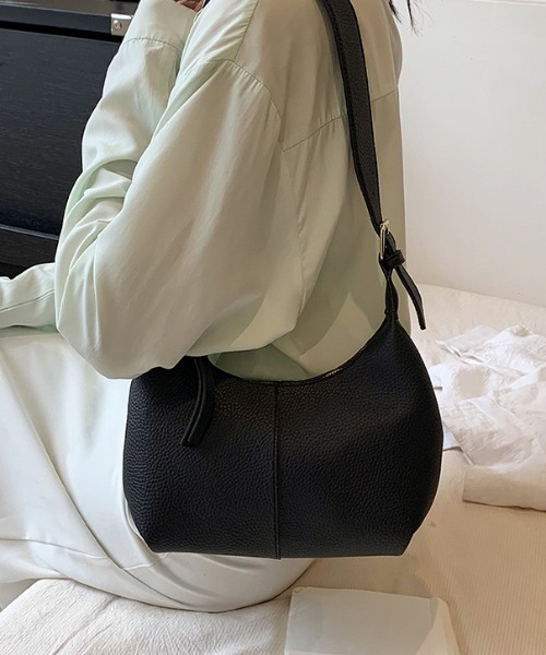 mebole(メボレ)の「daily color shoulder bag(ショルダーバッグ・レディース・ブラック/ベージュ/ホワイト・FREE)」の2枚目の写真