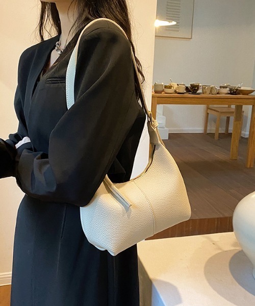 mebole(メボレ)の「daily color shoulder bag(ショルダーバッグ・レディース・ブラック/ベージュ/ホワイト・FREE)」の10枚目の写真