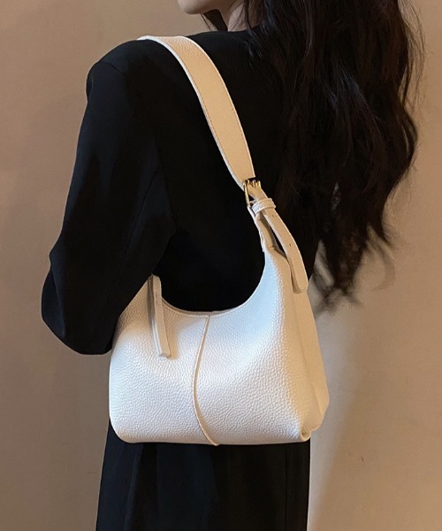 mebole(メボレ)の「daily color shoulder bag(ショルダーバッグ・レディース・ブラック/ベージュ/ホワイト・FREE)」の18枚目の写真