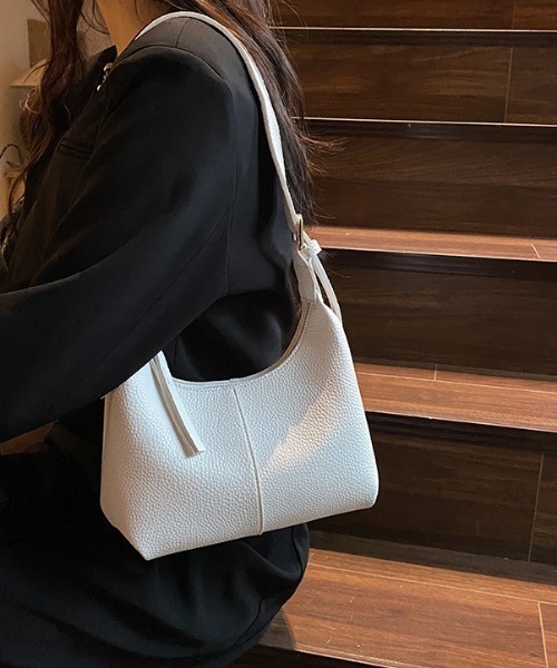 mebole(メボレ)の「daily color shoulder bag(ショルダーバッグ・レディース・ブラック/ベージュ/ホワイト・FREE)」の13枚目の写真