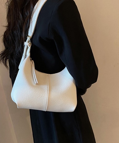mebole(メボレ)の「daily color shoulder bag(ショルダーバッグ・レディース・ブラック/ベージュ/ホワイト・FREE)」の15枚目の写真