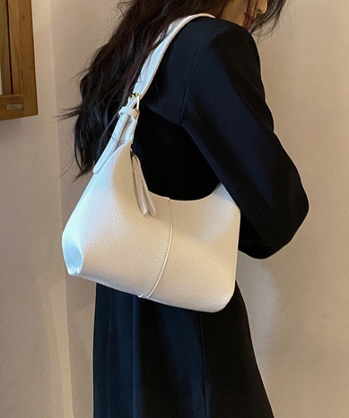 mebole(メボレ)の「daily color shoulder bag(ショルダーバッグ・レディース・ブラック/ベージュ/ホワイト・FREE)」の17枚目の写真