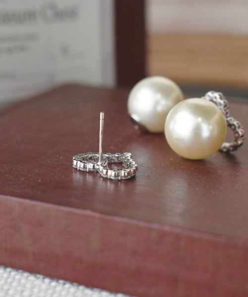 PICCIN（ピッチン）の「前後2WAYハートピアス（ピアス（両耳用）・レディース・シルバー・FREE）」の4枚目の写真