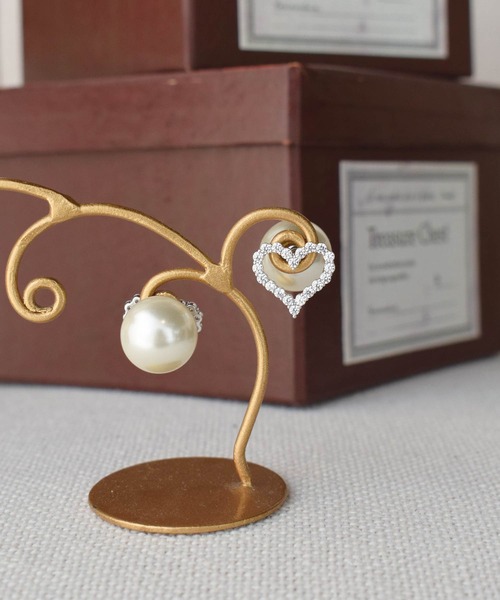 PICCIN（ピッチン）の「前後2WAYハートピアス（ピアス（両耳用）・レディース・シルバー・FREE）」の5枚目の写真