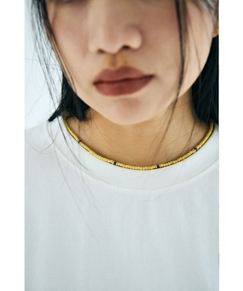 marjour(マージュール)の「SYNTHETIC STONE COLOR NECKLACE(ネックレス・レディース・イエロー/ブルー・FREE)」の7枚目の写真