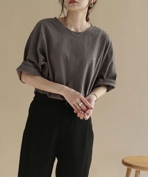【NOAHL】ヴィンテージライク刺繍オーバーT
