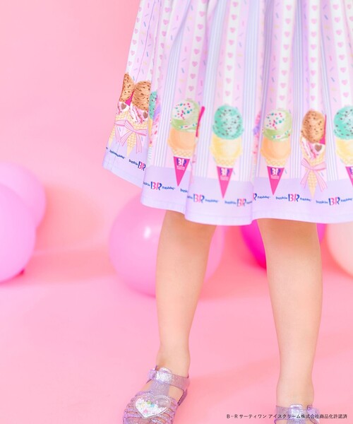 La Pafait　アイスクリーム柄ワンピース　ホワイト×ピンク サーティワン アイスクリーム】柄 ワンピース(90cm マルチ