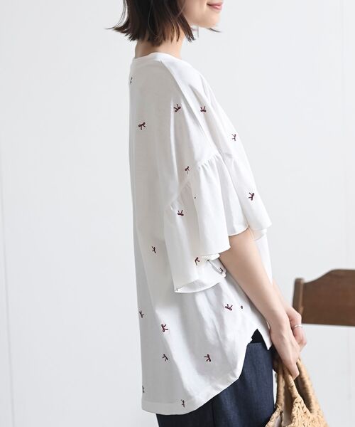 rps(アールピーエス)の「フレアースリーブ刺繍Tシャツ(Tシャツ/カットソー・レディース・ホワイト系その他3/ブラック/オフホワイト/ホワイト系その他2・フリー)」の19枚目の写真
