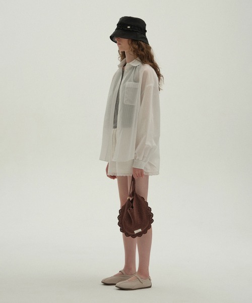 clor(クロル)の「OVERFIT STRIPE SHIRT(シャツ/ブラウス・レディース・ホワイト/ライトブルー・S/M)」の12枚目の写真