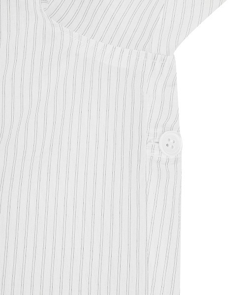 clor(クロル)の「OVERFIT STRIPE SHIRT(シャツ/ブラウス・レディース・ホワイト/ライトブルー・S/M)」の18枚目の写真